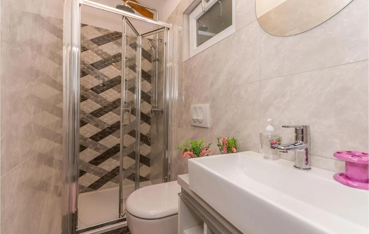 2 Bedroom Amazing Home In Gornje Rastane Gorica