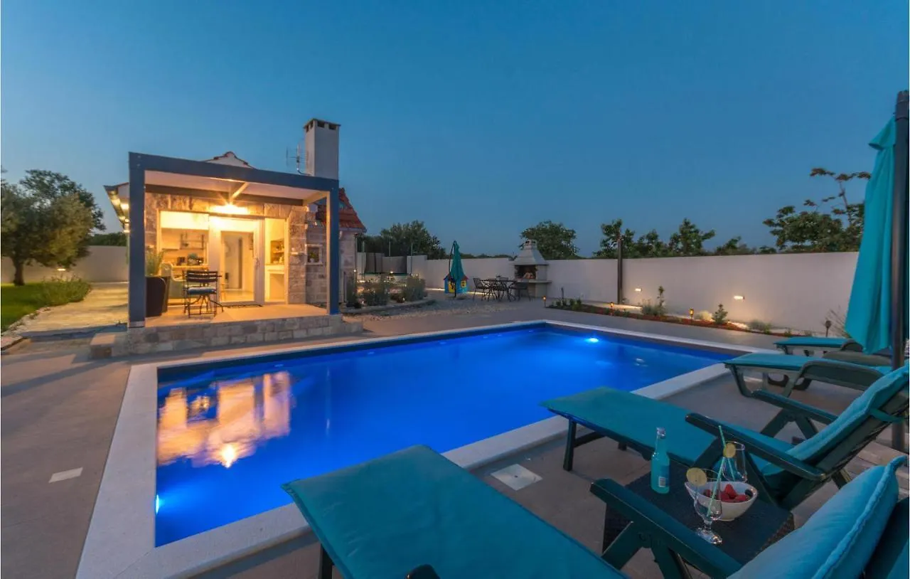 2 Bedroom Amazing Home In Gornje Rastane Gorica  Holiday home Gorica (Zadar)