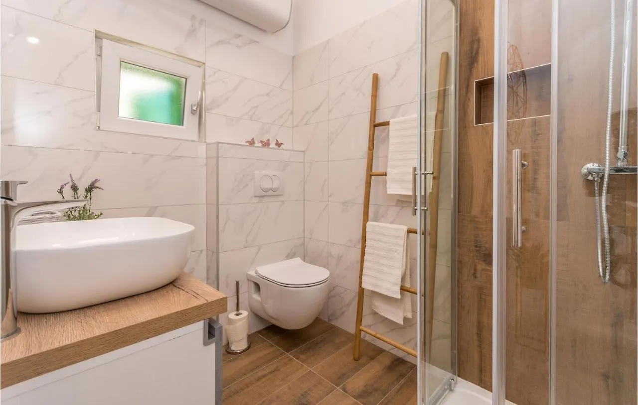 2 Bedroom Amazing Home In Gornje Rastane Gorica  Holiday home